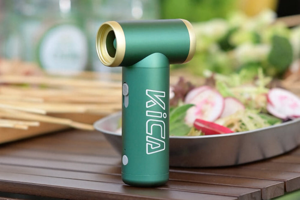 Fashionable & Durable High-speed Air Blower with light weight and upgrade wind speed control, equipped with 2 smaller nozzles producing powerful airflow.