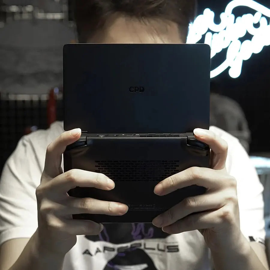 GPD WIN Mini ultra-portable 7-inch 120Hz gaming handheld console GPD G114