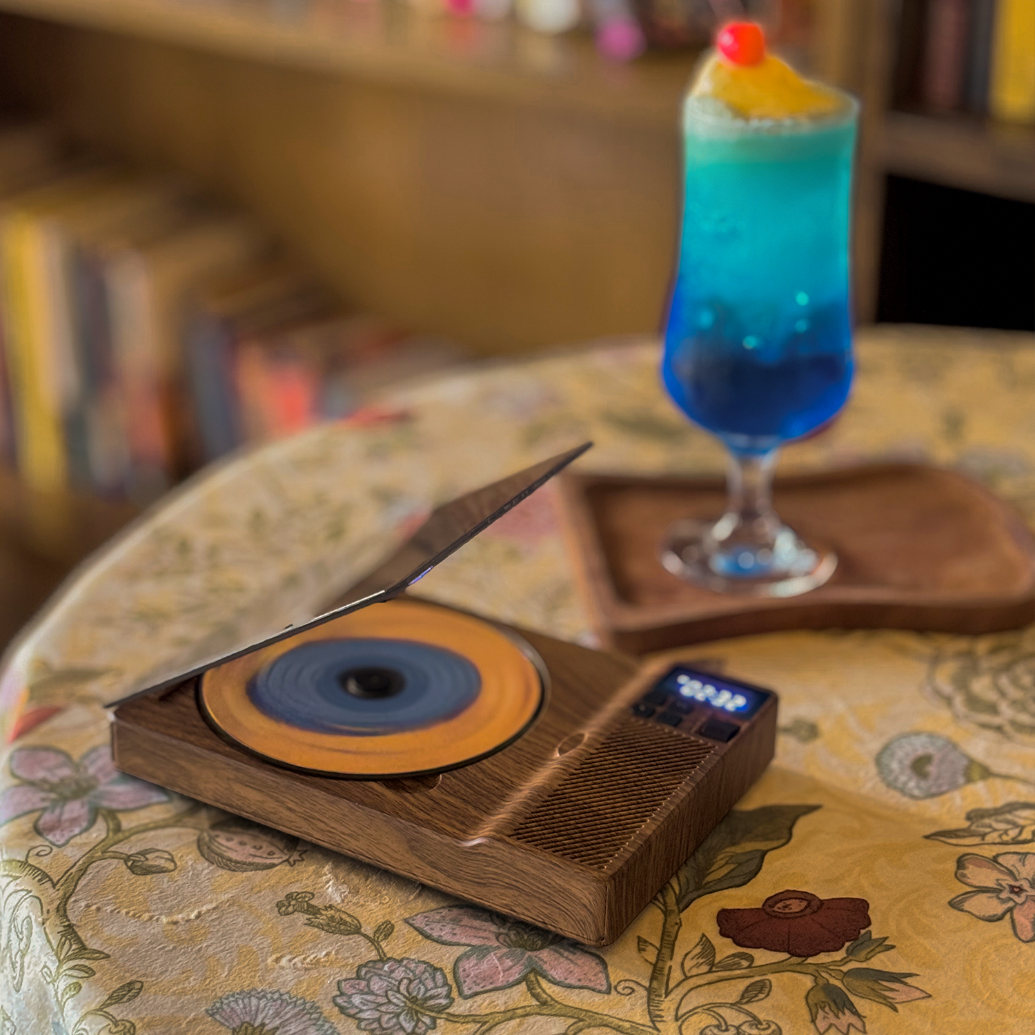SchwayShop Vintage Wood Grain CD Player with Built-in Speakers