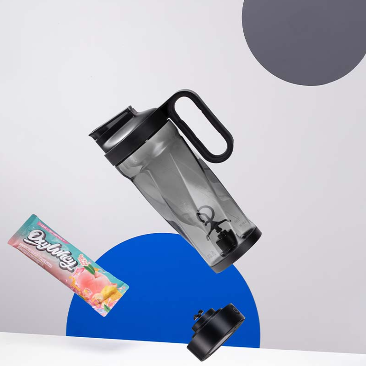 EQURA 1000ML Automatic Mixing Cup Plus: A portable, battery-operated cup for protein shakes. Features a sleek, transparent body with measurement markings, integrated mixing mechanism, and secure, leak-proof lid.