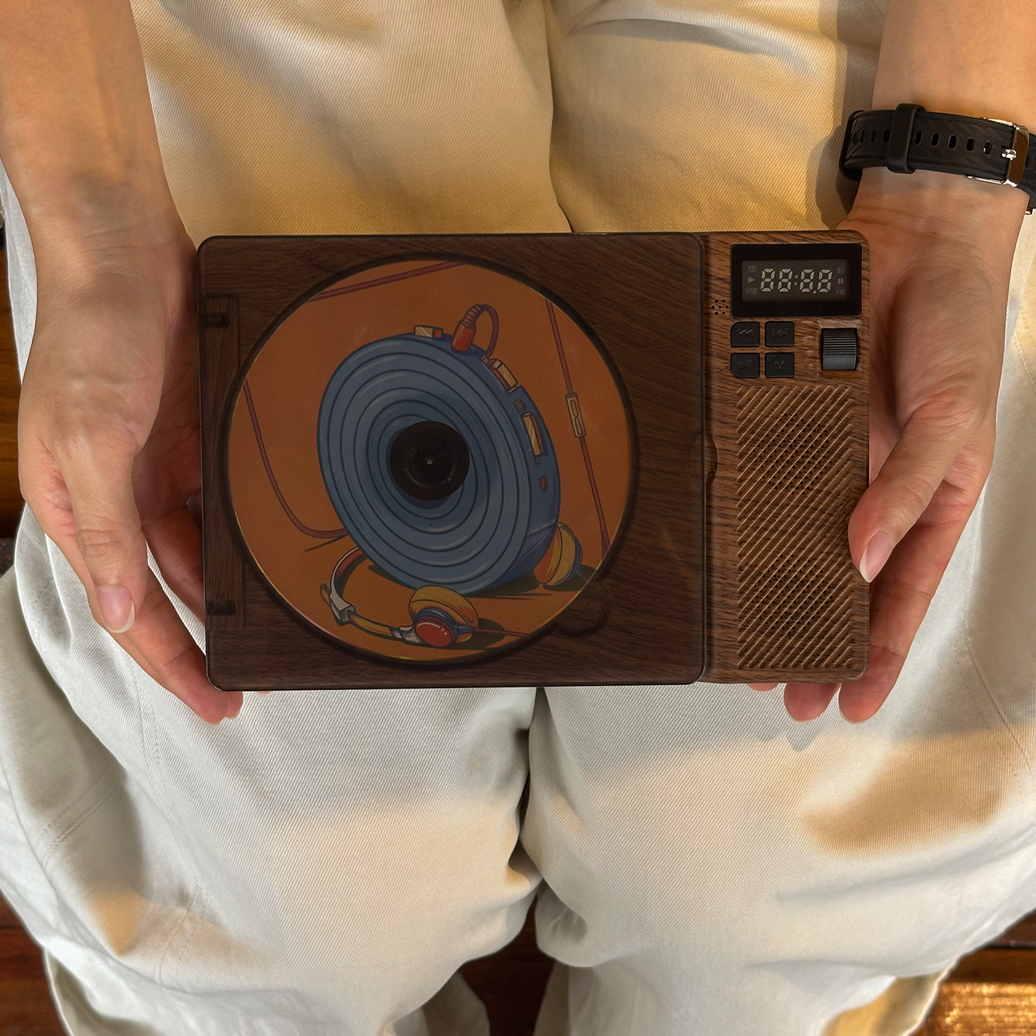 SchwayShop Vintage Wood Grain CD Player with Built-in Speakers